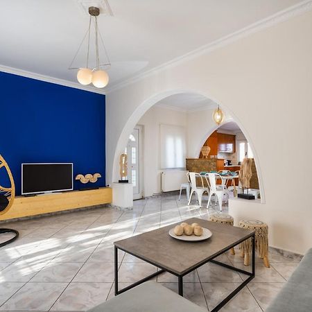 Modern 2 Bed Apartment In Downtown Of Fira Dış mekan fotoğraf