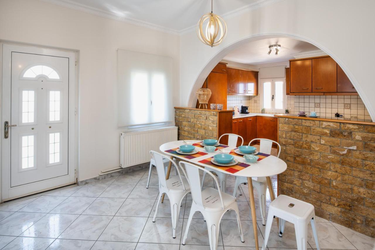 Modern 2 Bed Apartment In Downtown Of Fira Dış mekan fotoğraf