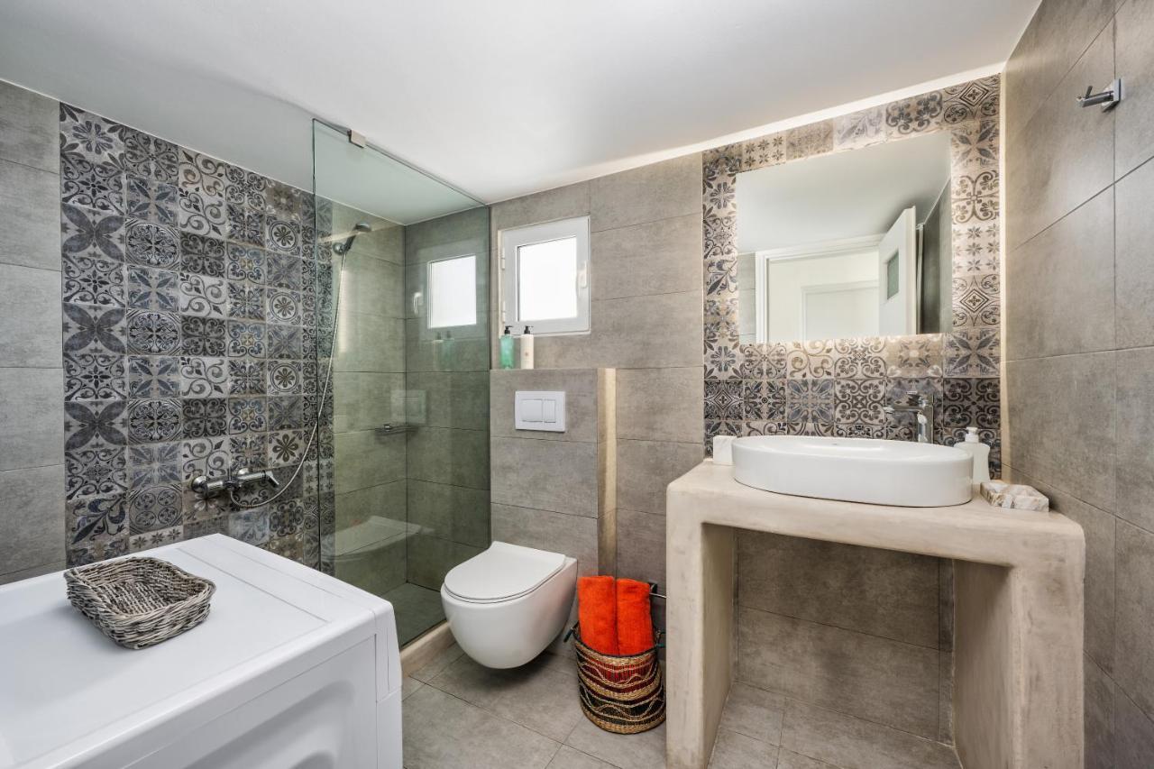 Modern 2 Bed Apartment In Downtown Of Fira Dış mekan fotoğraf